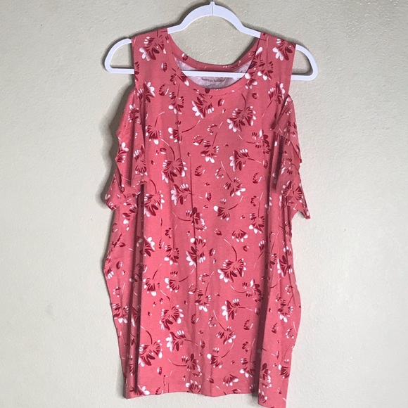 Cold-Shoulder Tee - Picture 2 of 6